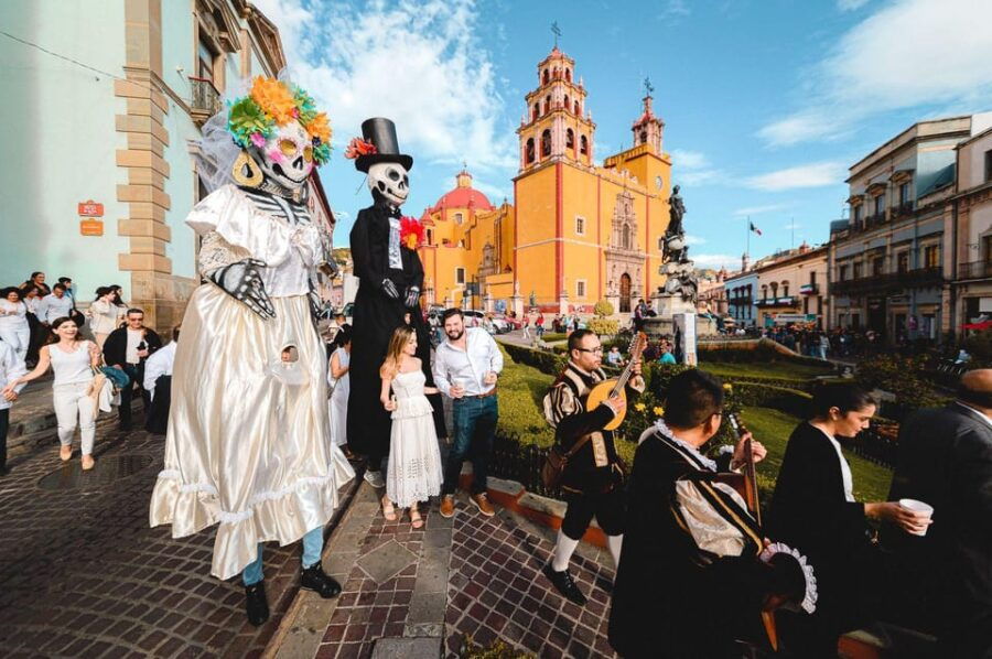 Callejoneada / Dancing Alley in Guanajuato City Tickets