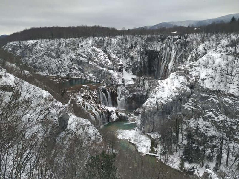 Plitvice Lakes: Guided Walking Tour with Boat Ride - Why Choose the Plitvice Lakes Guided Tour?