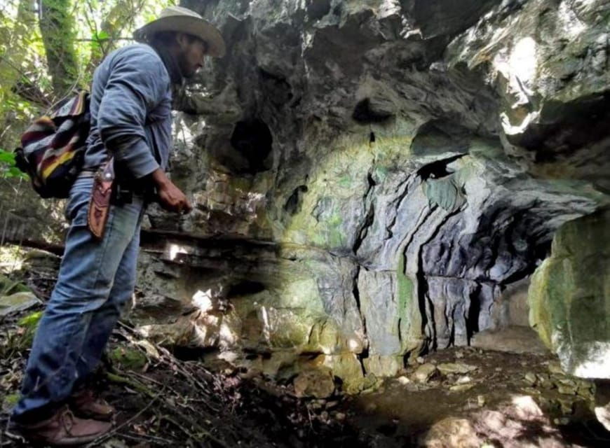 San Sebastian De Las Grutas: Cave and Cenote Adventure