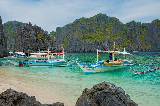 Shared El Nido Island Hopping Tour With Lunch