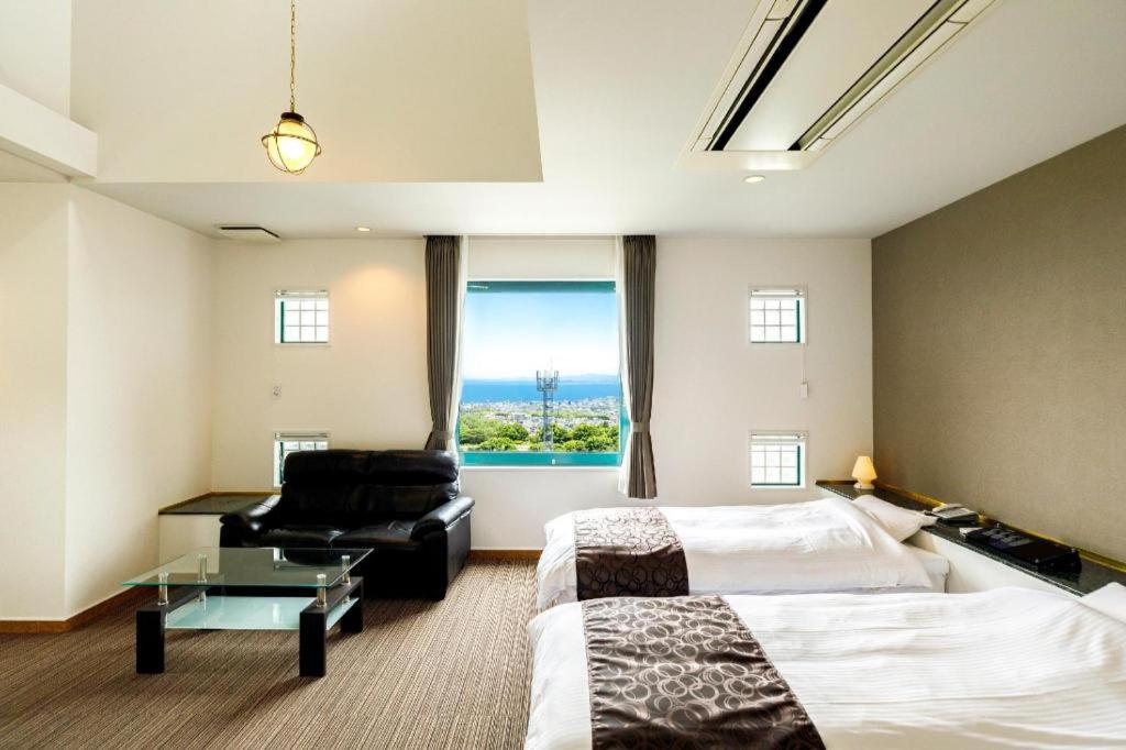 Beppukankouhotelace Review