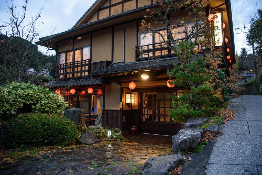 We Rank the Top 5 Hotels in Yunohira Onsen, Yufu