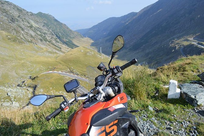 800cc Motorcycle Rental From Turda