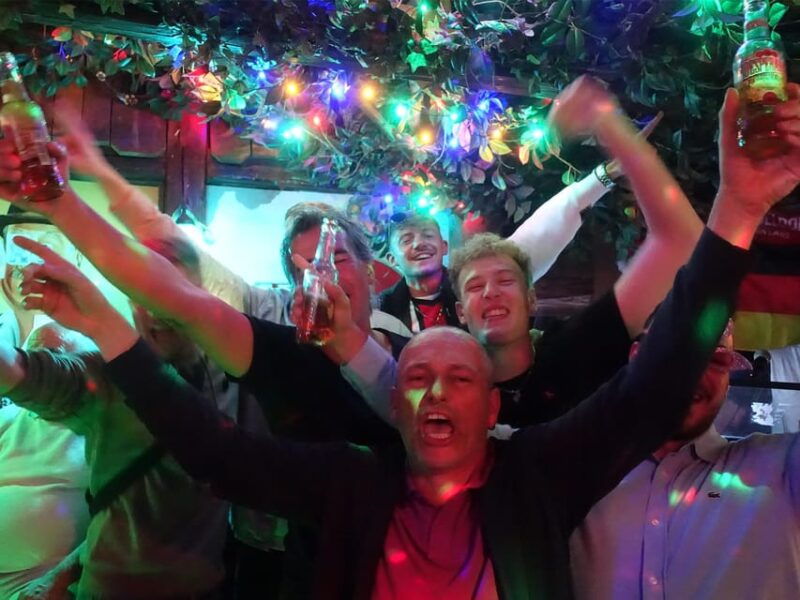 Berlin: Private pub crawl with insider-guide & free shots - What Makes This Tour Stand Out?