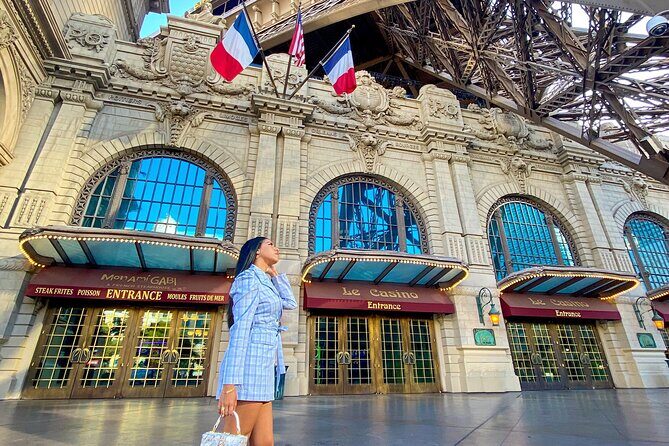 Las Vegas Walking Tour with Photo Taking - Practical Details: What to Expect