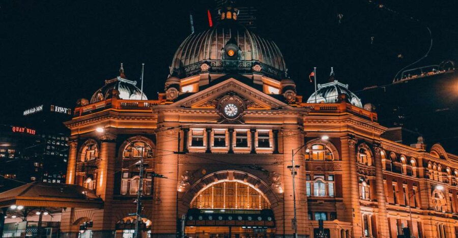 Melbourne: Hidden Alleyways, Ghosts and Best Instagram Spots