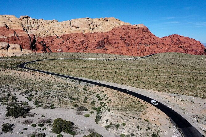 Mojave Desert, Red Rock Sign, Seven Magic Mts - Exploring the Red Rock Canyon Area