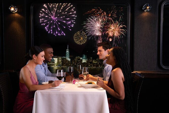 New Jersey New Year's Eve Buffet Dinner Cruise - The Pros and Cons