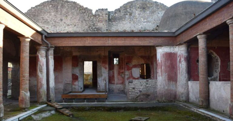 Pompei: 3-Hour Private Tour, Villa of the Mysteries & Lunch - Walking Through Pompeii’s Ruins
