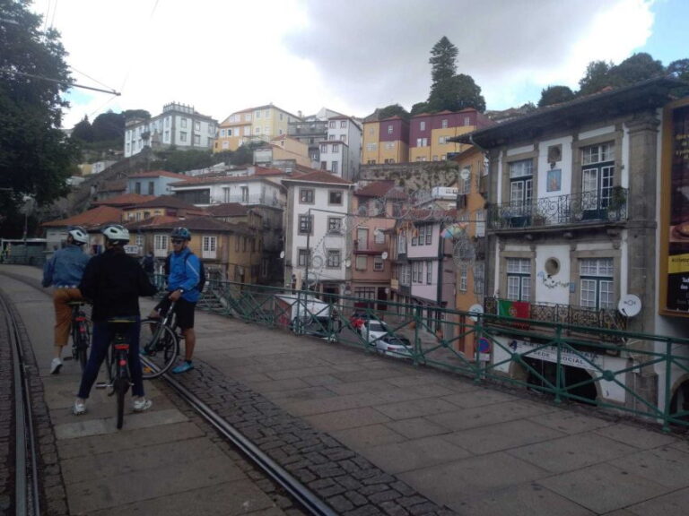 Porto: Riverside Panoramic E-Bike Tour - The Experience in Detail