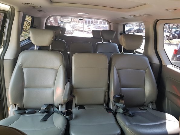 Private English Speaking Driver in Seoul: Airport Service Available - Service Overview