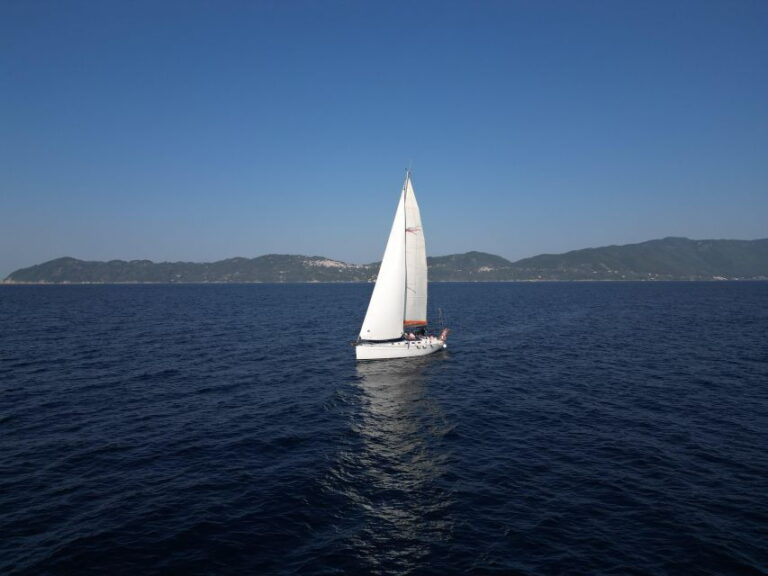 Skiathos: Sailing daytrip with Lunch - An Impressive Itinerary Filled with Highlights