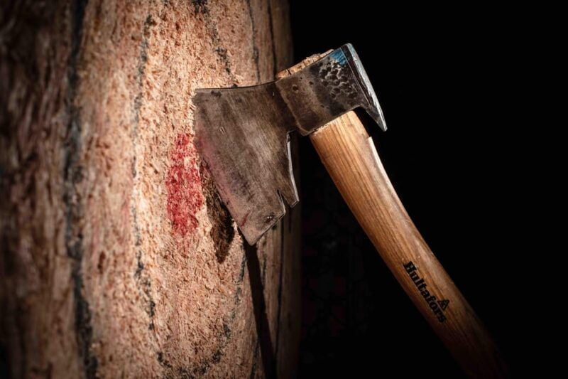 WOODCUTTER - AXE THROWING & BAR EXPERIENCE IN FRANKFURT - An In-Depth Look at the WoodCutter Axe Throwing Experience